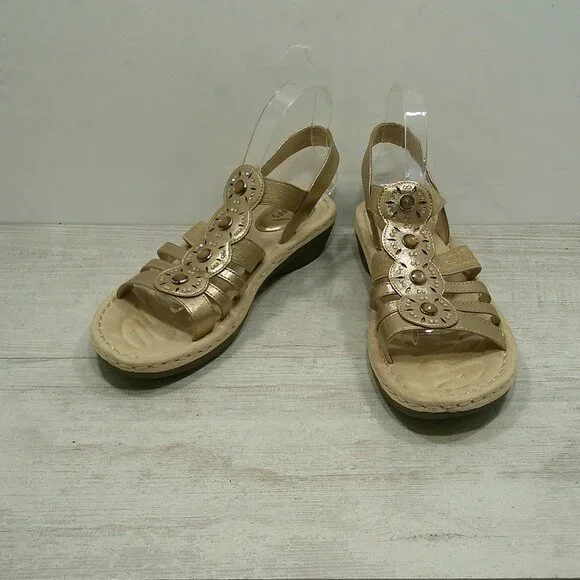 Cliffs White Mountain Camryn Metallic Gold Embellished Comfort Sandals Size 9.5 - Picture 2 of 11